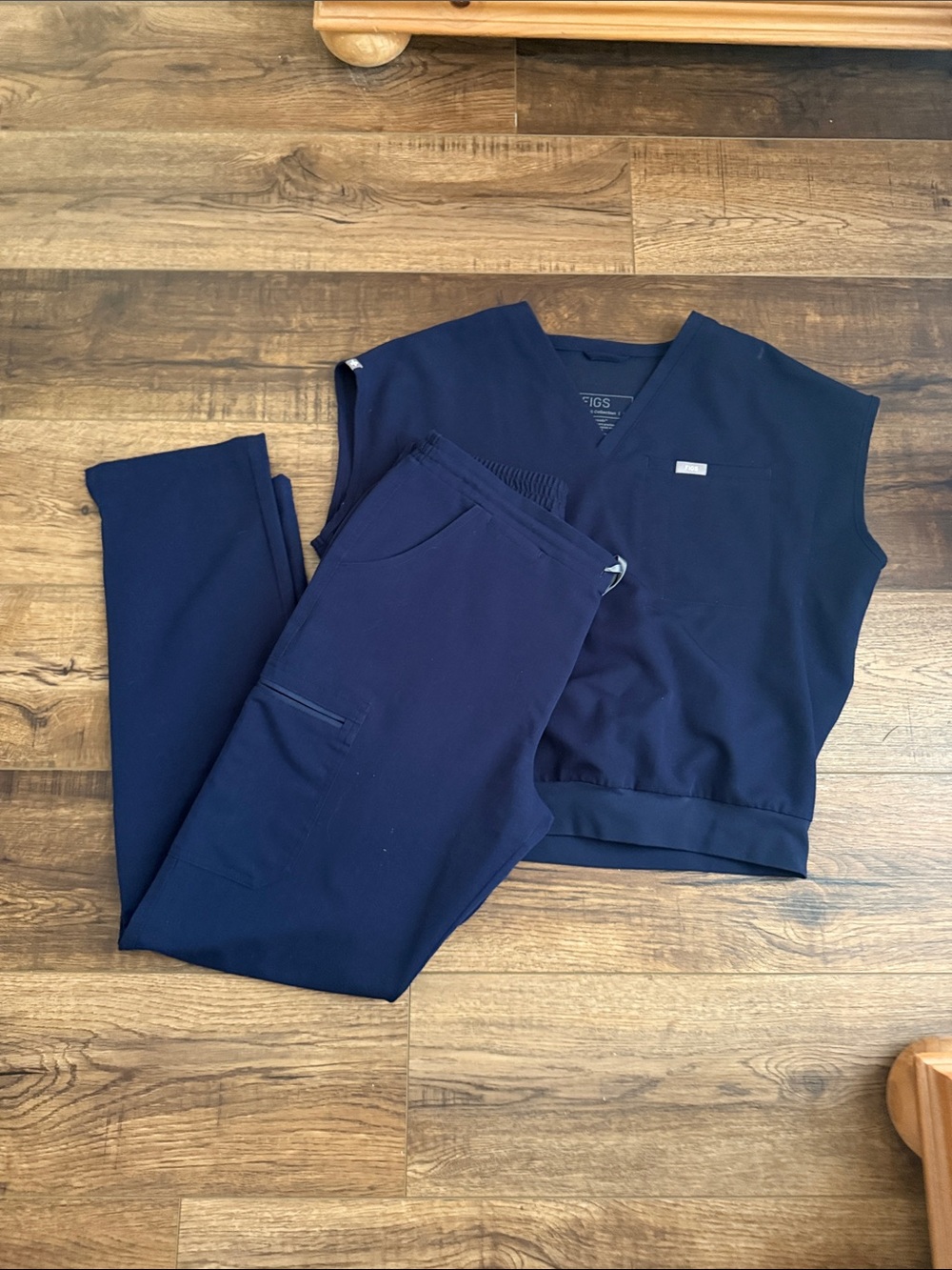 Figs Navy womens medium Set